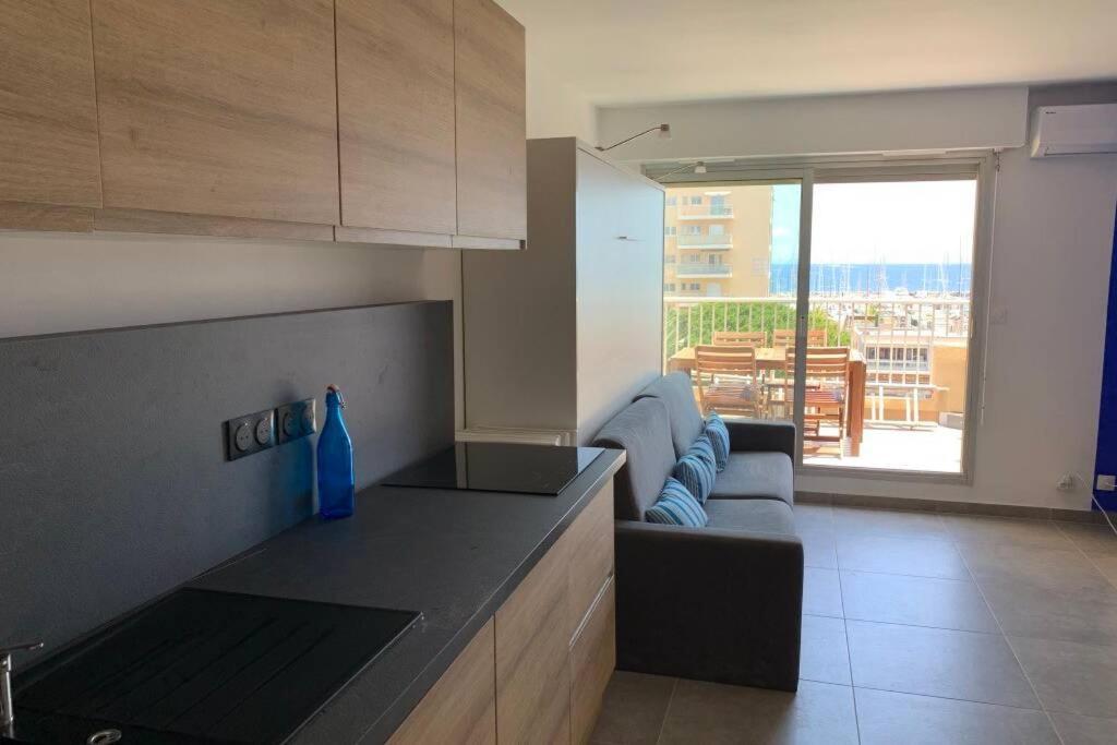 L'Effet Mer, Duplex Sur Le Port Avec Ses 2 Terrasses Vue Mer อิแยร์ ภายนอก รูปภาพ
