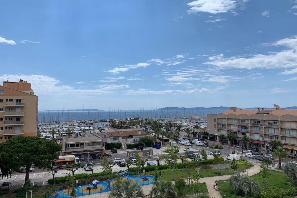 L'Effet Mer, Duplex Sur Le Port Avec Ses 2 Terrasses Vue Mer อิแยร์ ภายนอก รูปภาพ